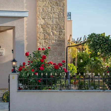 Rose - 3 Bed Pool *