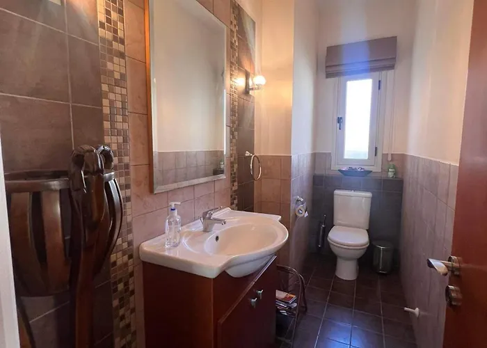 Rose - 3 Bed Pool Episkopi (Limassol)