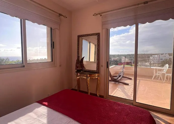 Rose - 3 Bed Pool Vila Episkopi (Limassol)