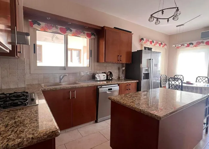 Vila Rose - 3 Bed Pool Episkopi (Limassol)