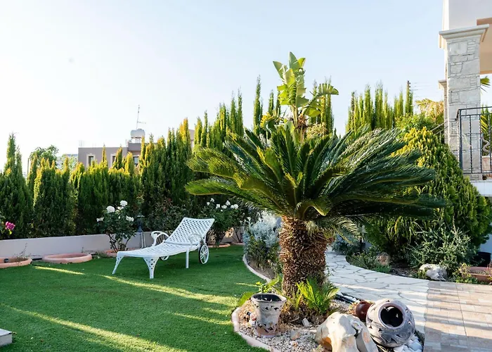 Rose - 3 Bed Pool Vila Episkopi (Limassol)